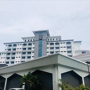 Raia Hotel Kota Kinabalu